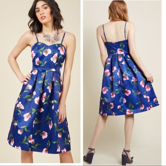Modcloth Dresses & Skirts - NWT ModCloth Vitality Floral Fit & Flare Dress L